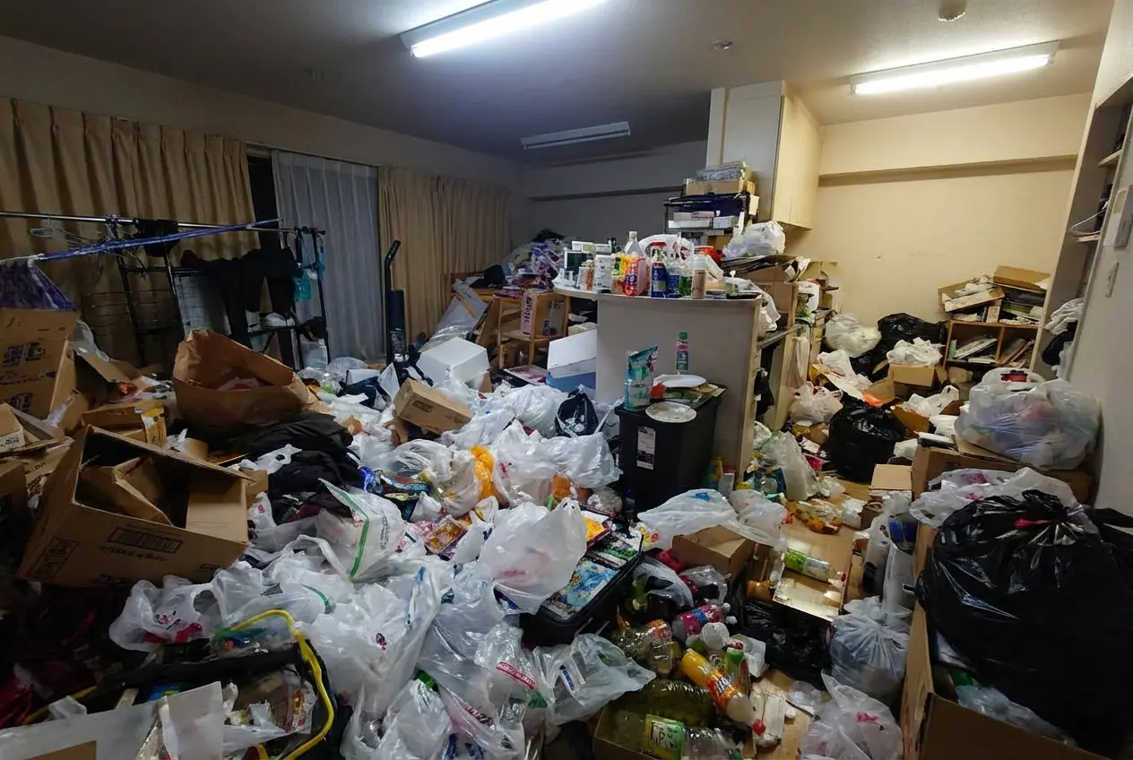 1Kのゴミ屋敷片付け実績 広島県 広島市安佐北区 住宅街 集合住宅_片付け前_34262