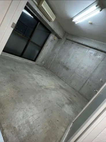 鳥取県若桜町のマンション3LDK・1日の作業で全てのゴミが撤去され清潔な部屋に戻ったゴミ屋敷片付け後の状態
