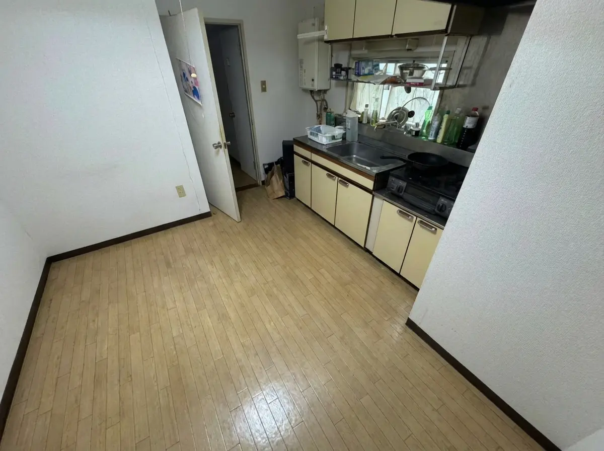 1DKのゴミ屋敷片付け実績 埼玉県 さいたま市岩槻区 中心部 一軒家_片付け後_35166