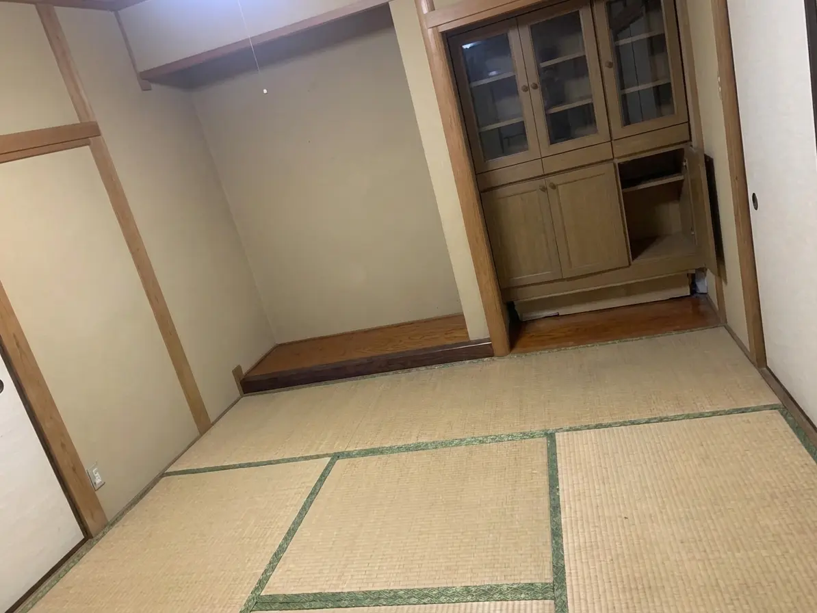 4DKのゴミ屋敷片付け実績 岡山県 岡山市東区 旧市街 アパート_片付け後_37051