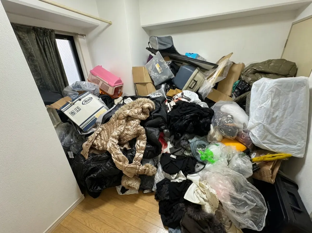 4DKのゴミ屋敷片付け実績 北海道 札幌市北区 商店街付近 戸建て_片付け前_36176