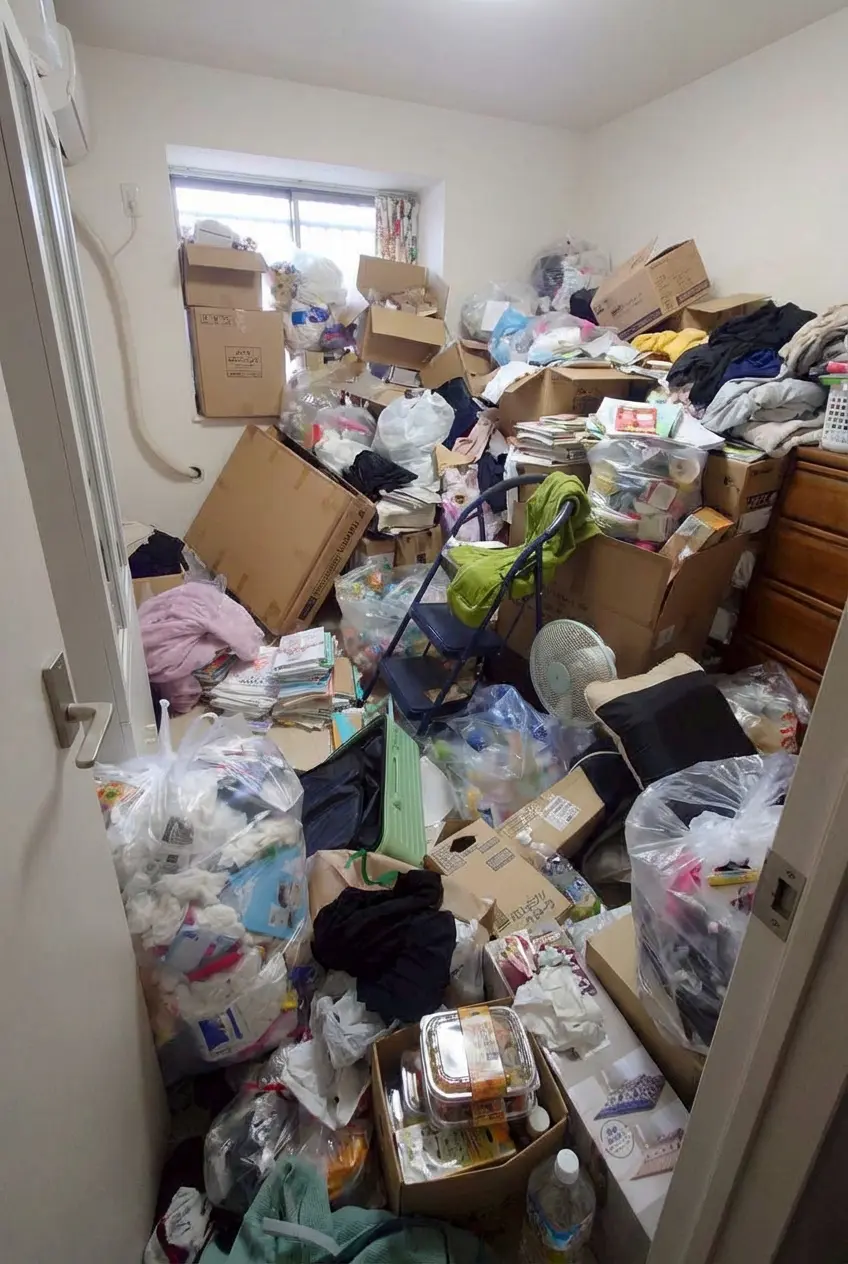 3DKのゴミ屋敷片付け実績 北海道 札幌市白石区 中心部 マンション_片付け前_35240