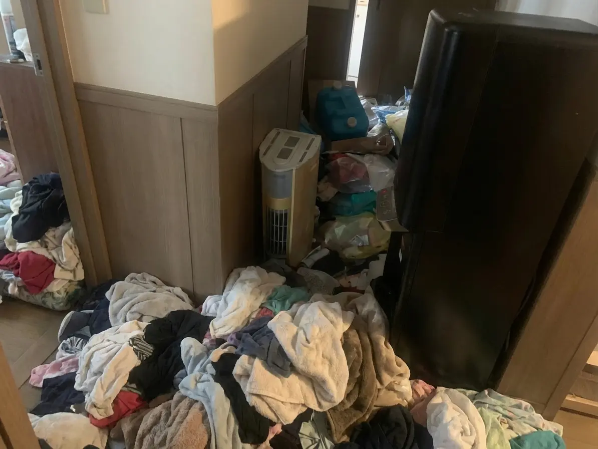 4DKのゴミ屋敷片付け実績 愛知県 名古屋市中村区 商店街付近 マンション_片付け前_36208