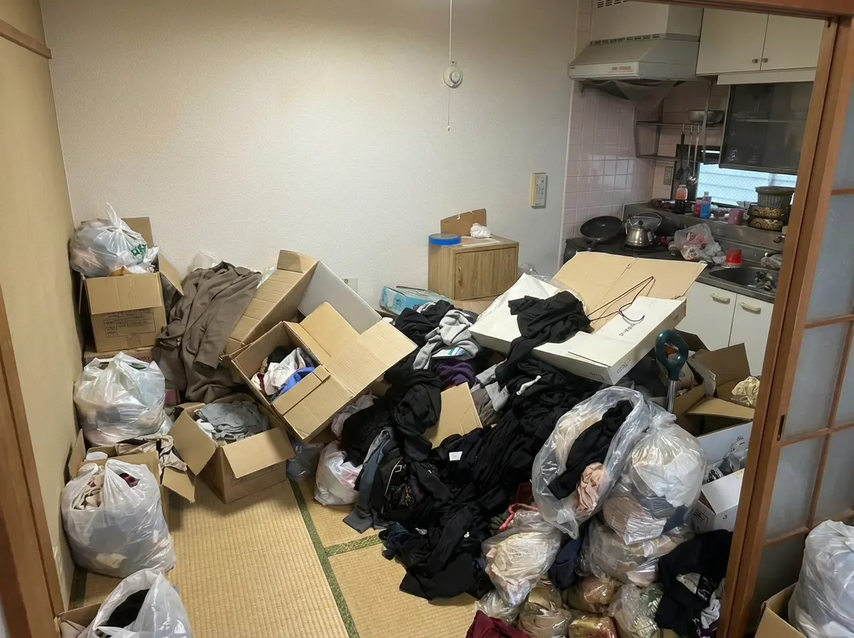 4LDK〜のゴミ屋敷片付け実績 愛知県 名古屋市港区 中心部 団地_片付け前_36545