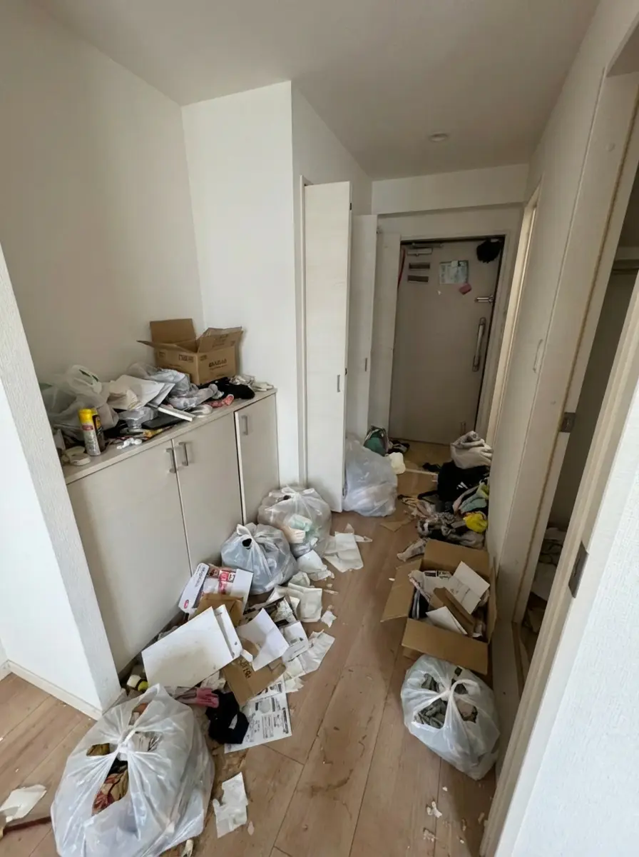 4DKのゴミ屋敷片付け実績 愛知県 名古屋市西区 郊外 戸建て_片付け前_36203